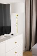 Modern With Parking by Renters Prestige