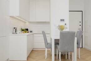 Modern With Parking by Renters Prestige