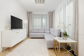 Modern With Parking by Renters Prestige