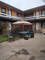 Rosenberg Motel