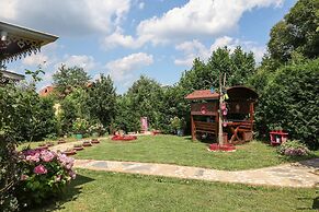 Maşukiye Pink House Bungalow