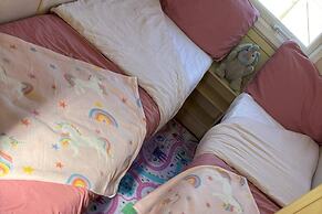 Family Caravan-pets-golden Palm-pool-arcades