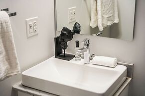 SkyTree Modern Suites