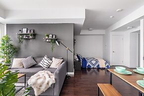 SkyTree Modern Suites