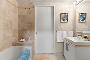 SkyTree Modern Suites