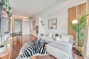 SkyTree Modern Suites