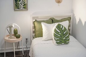 SkyTree Modern Suites