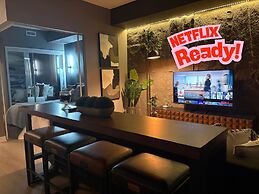 SkyTree Modern Suites