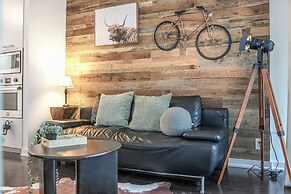 SkyTree Modern Suites