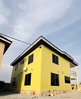 Serene Getaway 5 bedroom duplex