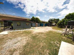 OYO 90960 Rajawali D'cabin Chalet Room