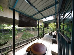 OYO 90960 Rajawali D'cabin Chalet Room