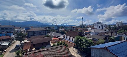 Bountang Mountain View Riverside Hotel