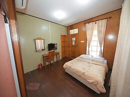 OYO 90968 Teratak Samuderakita Chalet