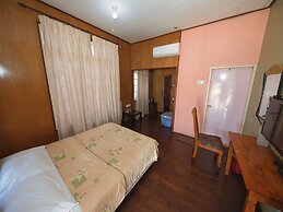 OYO 90968 Teratak Samuderakita Chalet