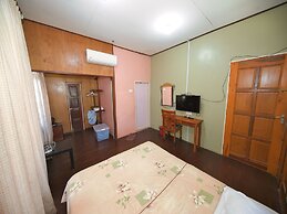 OYO 90968 Teratak Samuderakita Chalet