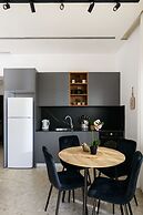 Bauhaus 2BR with Sea View by FeelHome