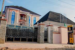 Prismar International Hotel