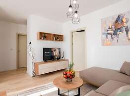 Apartman Kona - Modern Comfort With 2 Parking Spaces