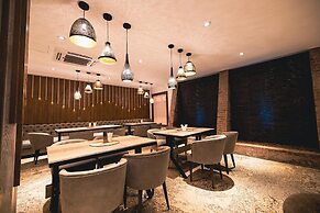 MEETHAQ HOTELS LIMITED