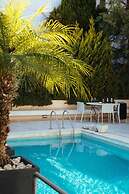 1BD Serene Calm Pool House