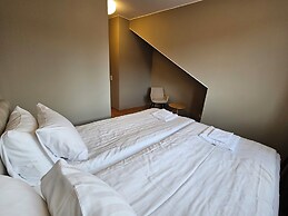 Live and Stay Lagerbring