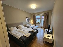 Live and Stay Lagerbring