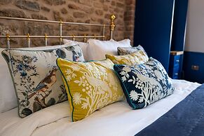 The Sheep and Penguin