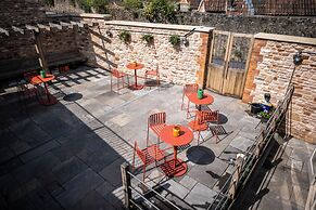 The Sheep and Penguin