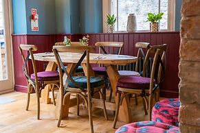 The Sheep and Penguin