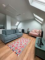 The Sheep and Penguin