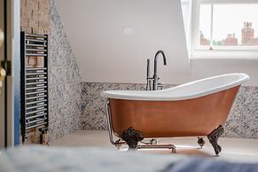 The Sheep and Penguin