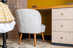 The Sheep and Penguin