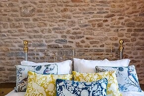 The Sheep and Penguin