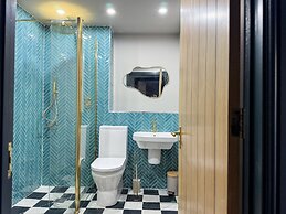 The Sheep and Penguin