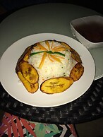 Ten15 Hotel & Suites