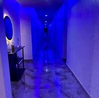 Ten15 Hotel & Suites