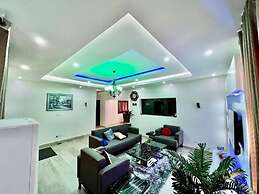 Ten15 Hotel & Suites