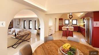 Harmony Luxury Villas