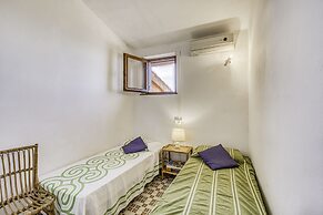 Bright Home With Wonderful Sea View