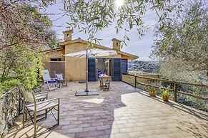 Bright Home With Wonderful Sea View