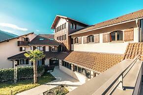 Base Camp Lodge - Albertville