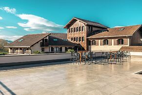 Base Camp Lodge - Albertville