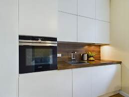 Bright Studio on Wilcza by Renters