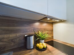 Bright Studio on Wilcza by Renters