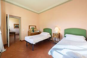 Ponte Vecchio 3 bedrooms by Mmega