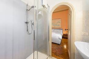 Ponte Vecchio 3 bedrooms by Mmega