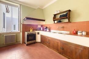 Ponte Vecchio 3 bedrooms by Mmega