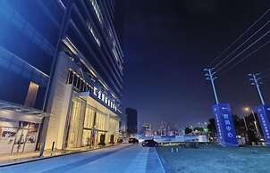 Raffles Executive Apartment