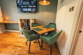 The Green Dragon Inn - Hardraw